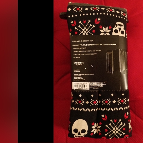 New Torrid 2X Fair Isle Skull&Bones Holiday Full-length Signature Waist … - Picture 7 of 7